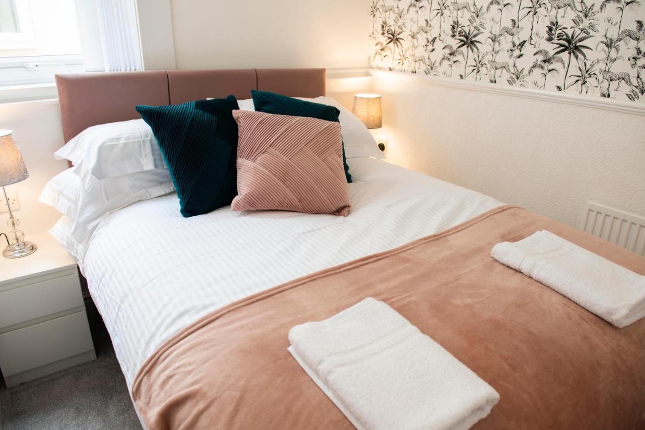 Charles Alexander Short Stay - Highcliffe Apartments Cleveleys Eksteriør billede