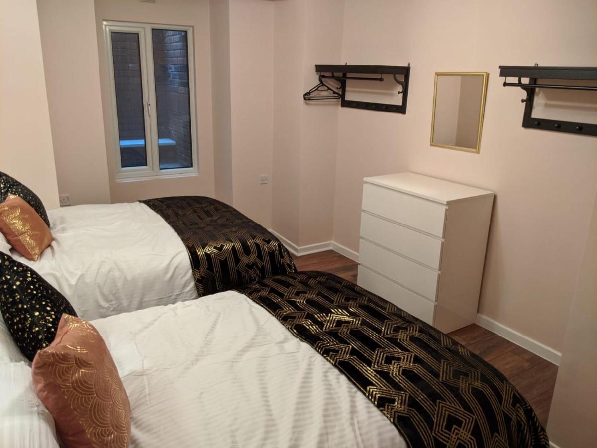 Charles Alexander Short Stay - Highcliffe Apartments Cleveleys Eksteriør billede