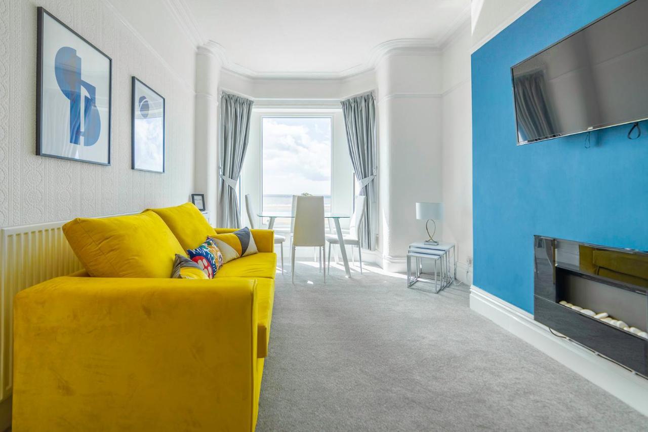 Charles Alexander Short Stay - Highcliffe Apartments Cleveleys Eksteriør billede