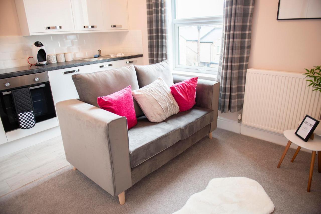 Charles Alexander Short Stay - Highcliffe Apartments Cleveleys Eksteriør billede
