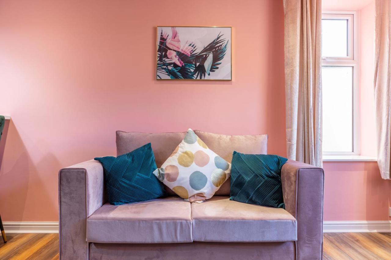 Charles Alexander Short Stay - Highcliffe Apartments Cleveleys Eksteriør billede