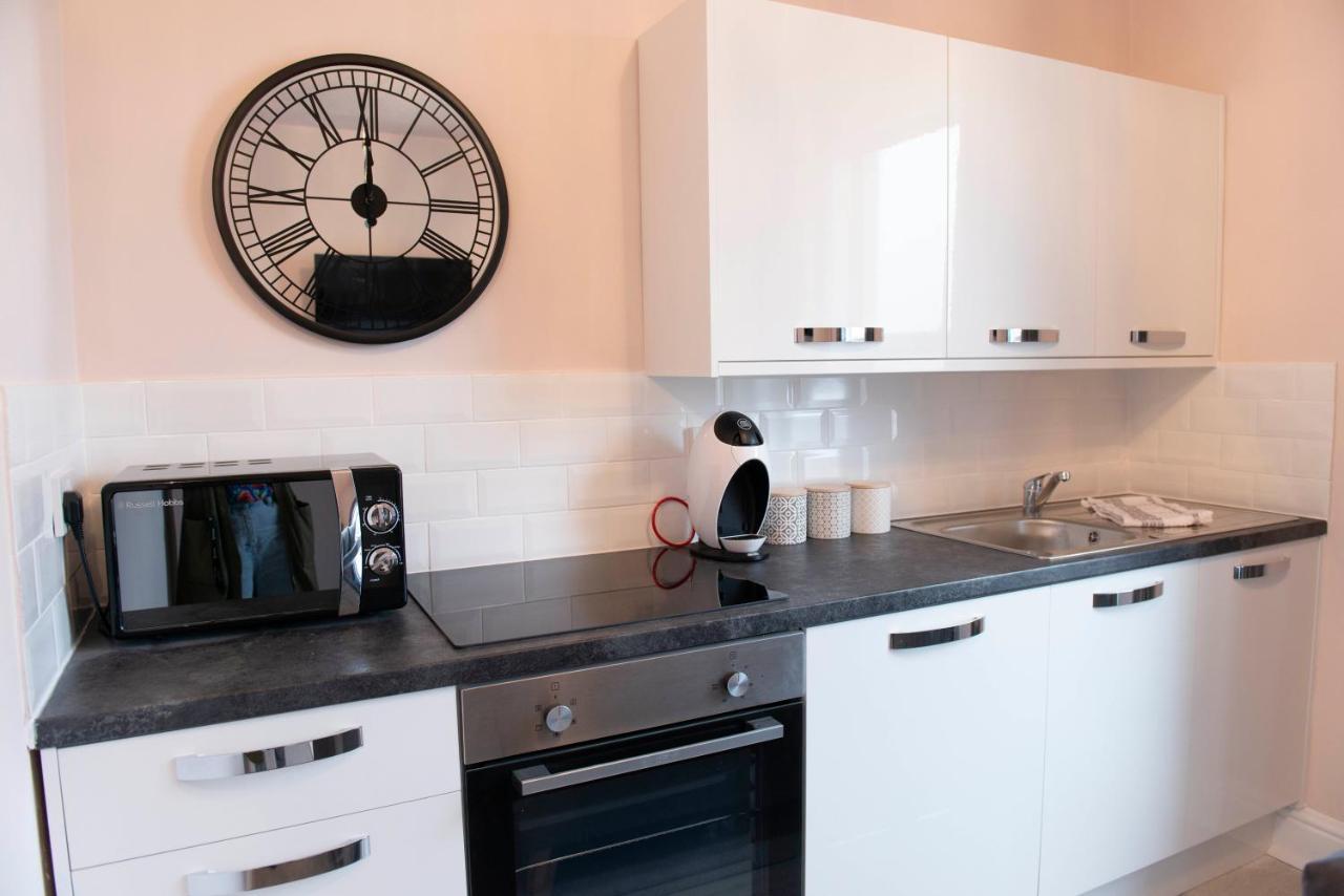 Charles Alexander Short Stay - Highcliffe Apartments Cleveleys Eksteriør billede