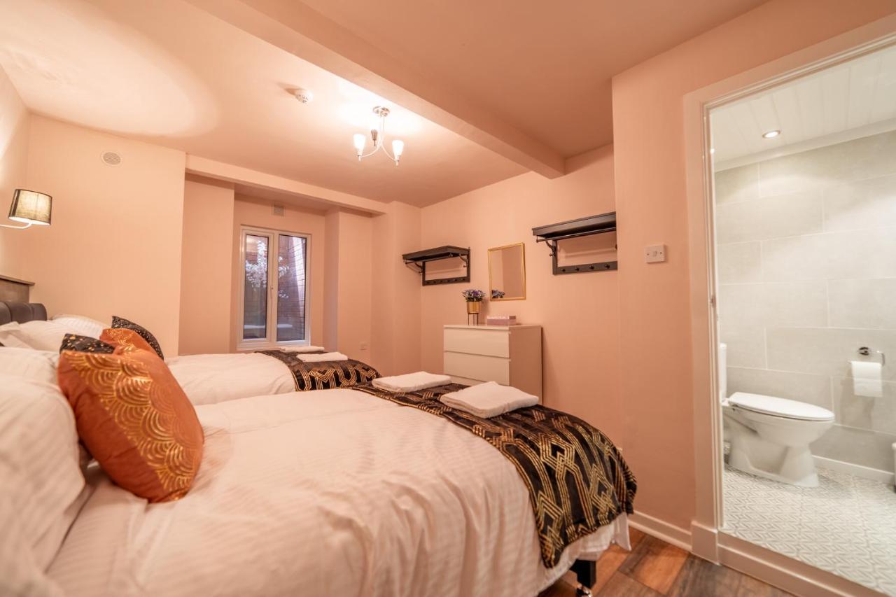 Charles Alexander Short Stay - Highcliffe Apartments Cleveleys Eksteriør billede