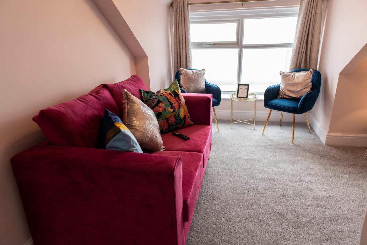Charles Alexander Short Stay - Highcliffe Apartments Cleveleys Eksteriør billede